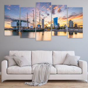 Milwaukee Skyline Wall Art Canvas-Stunning Canvas Prints